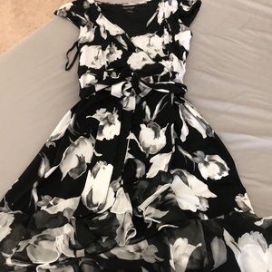 White House Black Market Satin Floral Dress Small